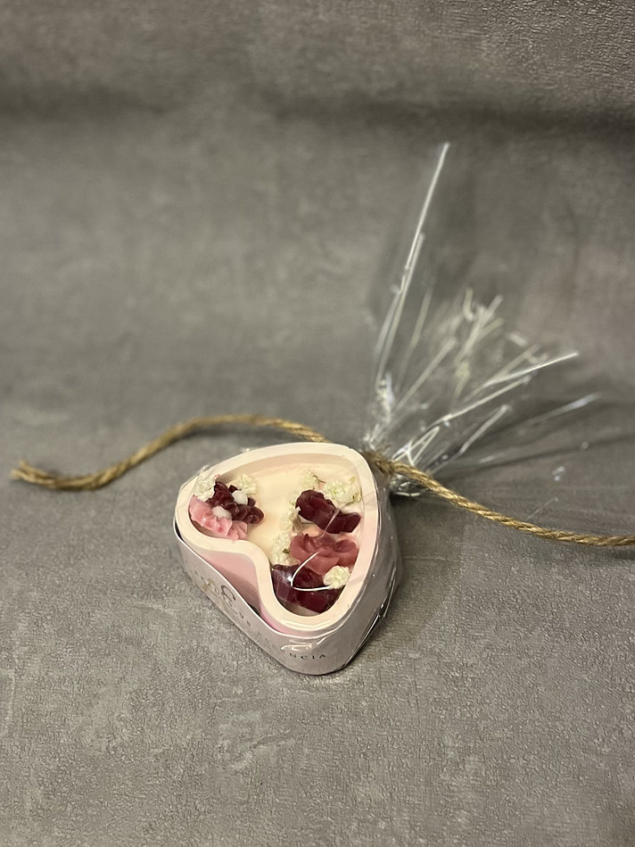 Aura Beauty Vs Essência 1