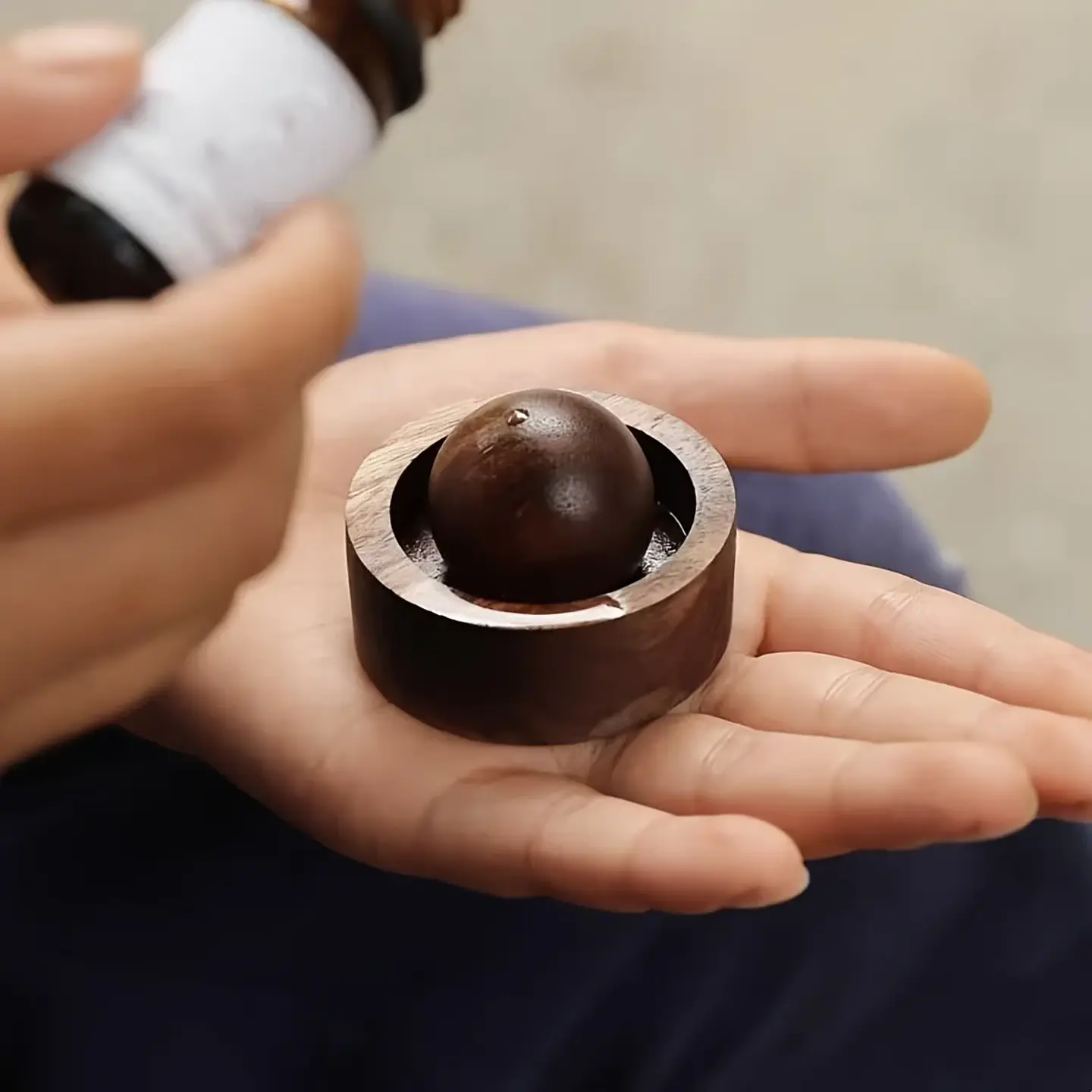 Mini difusor de Óleos Essencias em Madeira 4