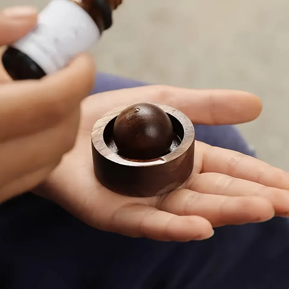 Mini difusor de Óleos Essencias em Madeira 4