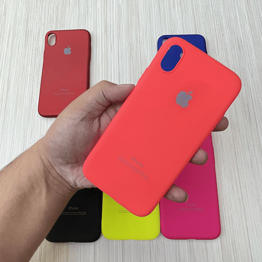 Carcasa silicona flexible con logo impreso iPhone Xr