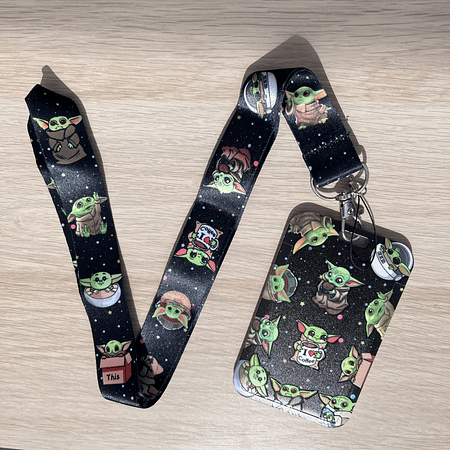 Lanyard + porta credencial Baby Yoda