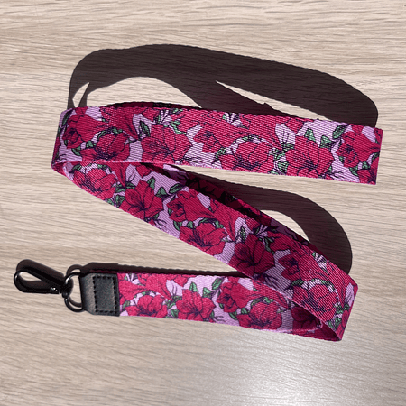 Lanyard Flores Rojas