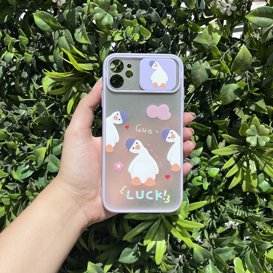 Carcasa Iphone 11 diseño Patos morado