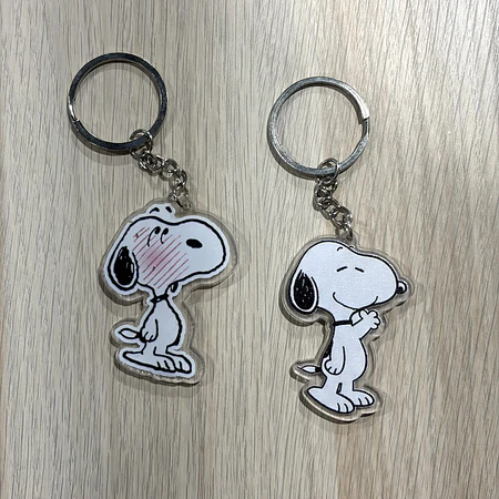 Llavero acrílico snoopy 