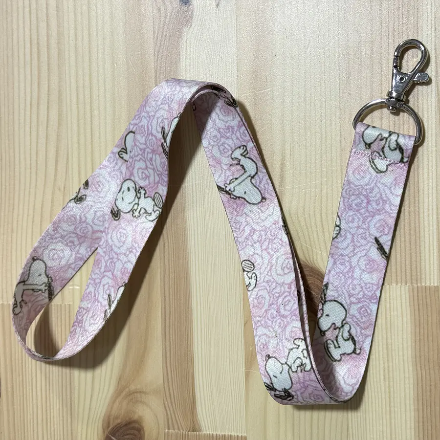 Lanyards snoopy rosas 