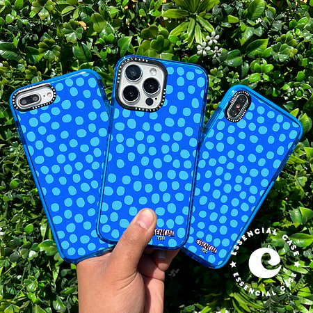 Carcasa diseño puntos azules