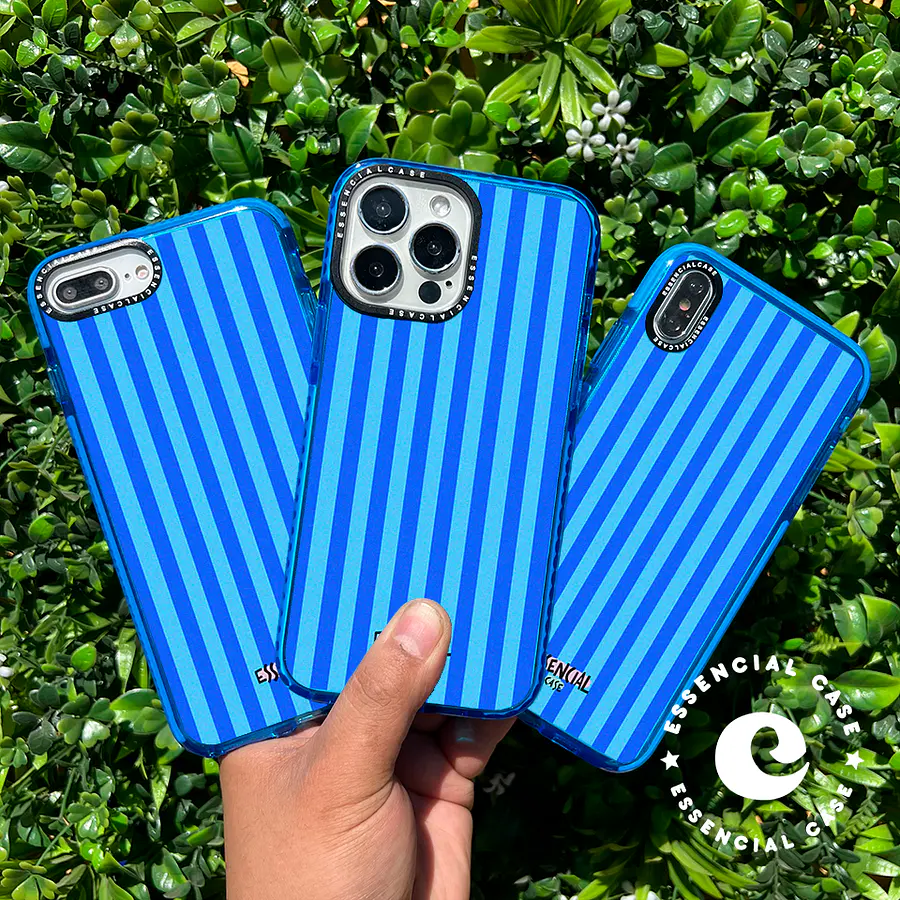Carcasa diseño lineas azules