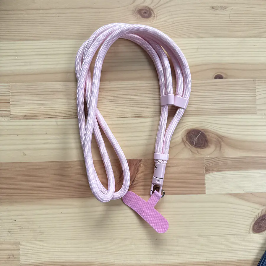 Strap phone 
