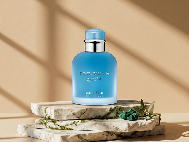 Dolce & Gabanna Light Blue Eau Intense pour Homme 1