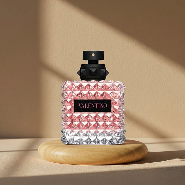 Valentino Donna Born In Roma 1