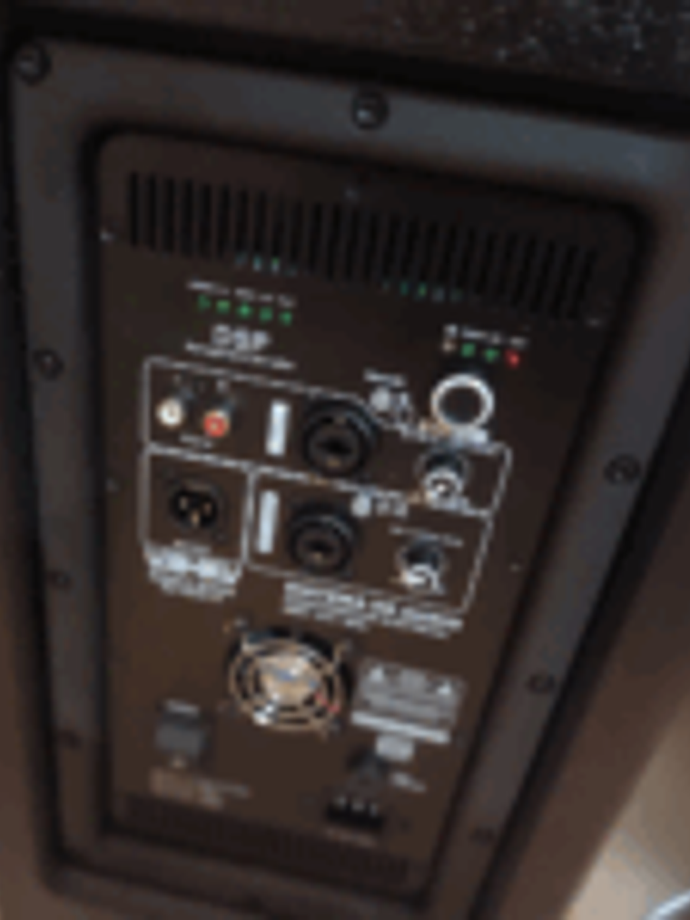 Vamav Nova 15 Caja Activa 15″ 450W RMS 3