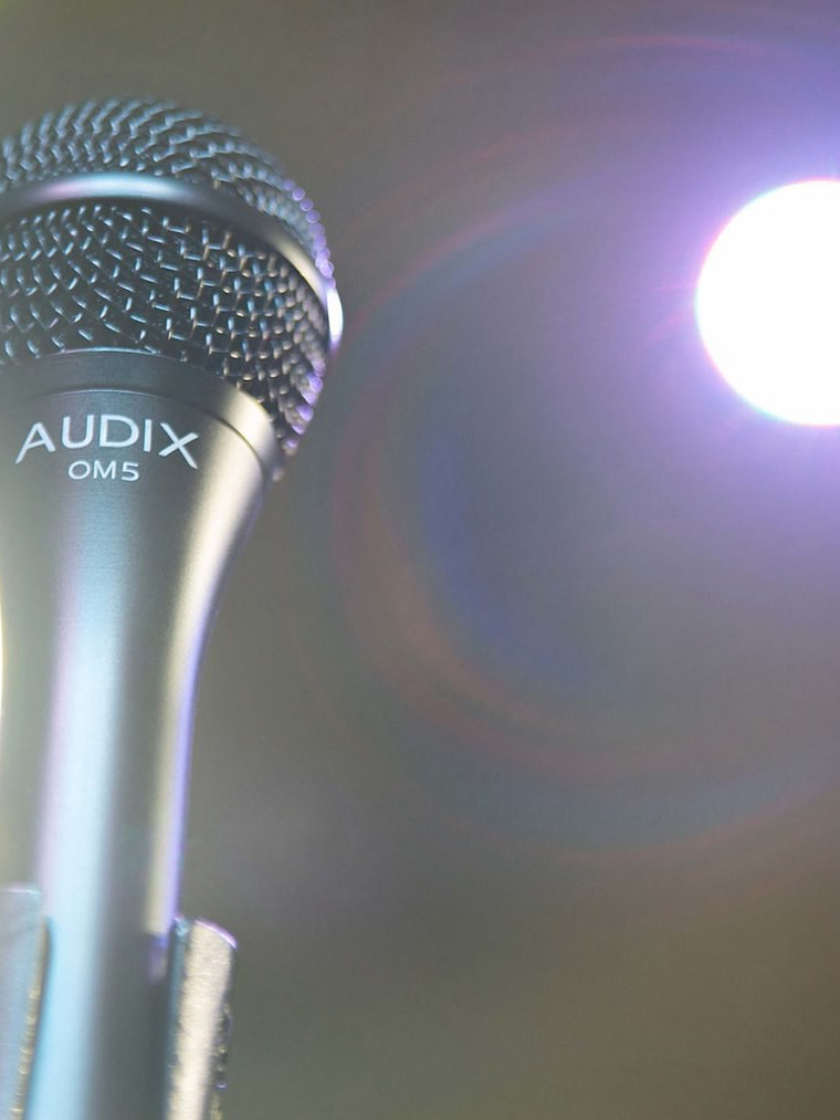 OM5 Micrófono Vocal Dinámico Profesional 5
