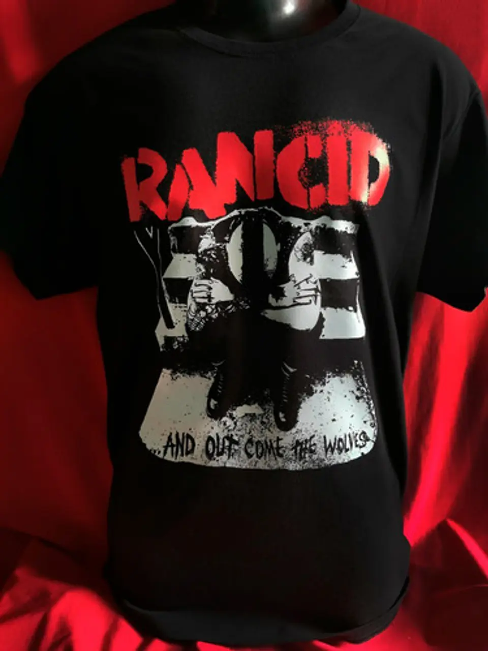 Polera Rancid - And Out Come The Wolves | Rock 2