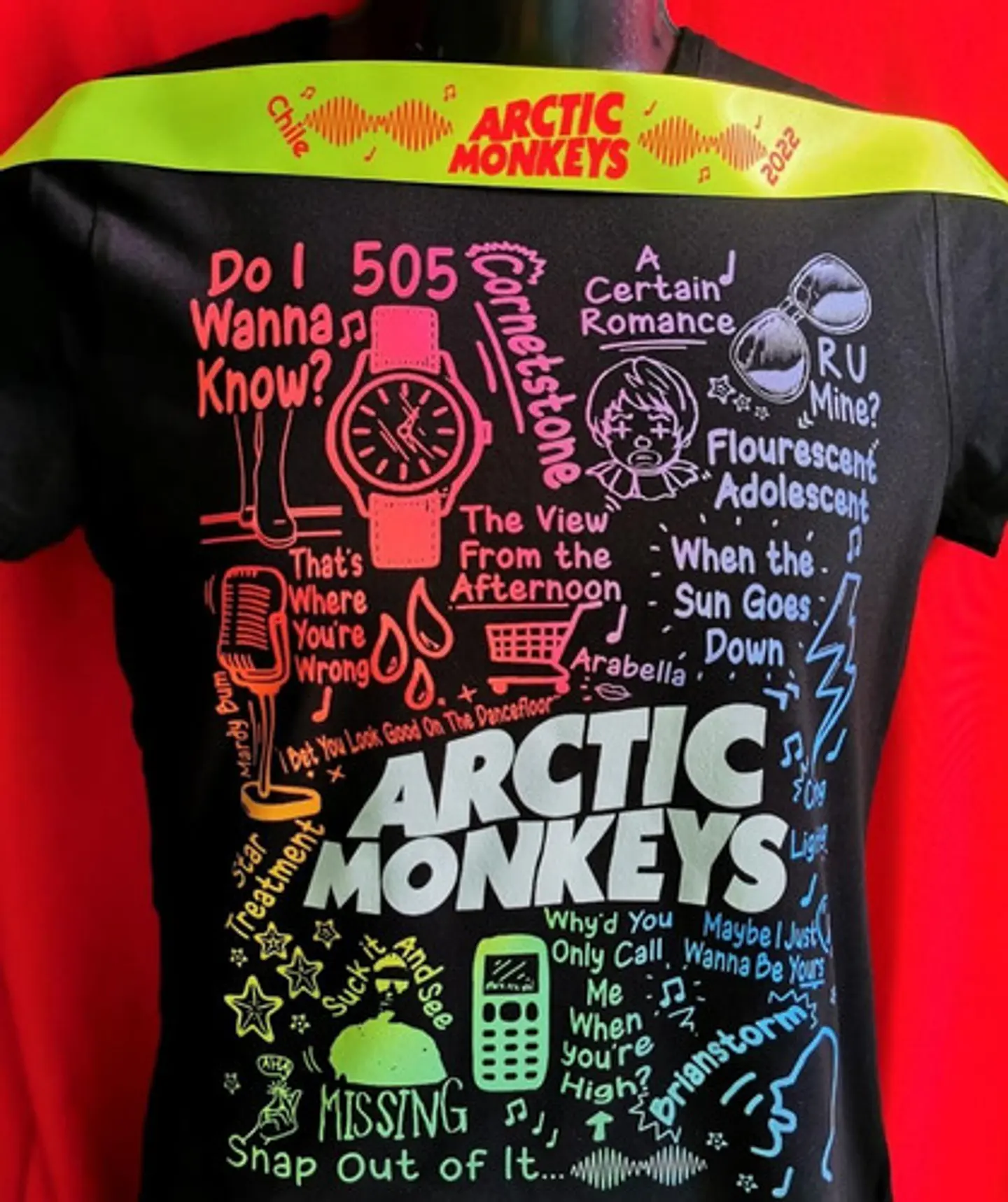 Polera Arctic Monkeys - Temazos Rainbow | Indie Rock 2