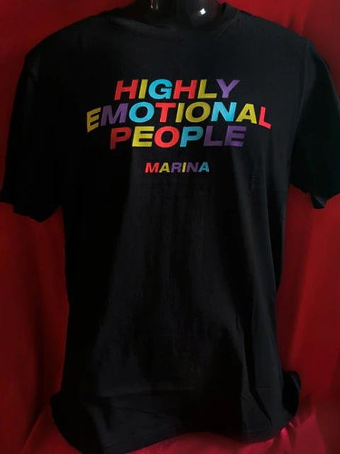 Polera Marina - Highly Emotional People | Música Pop