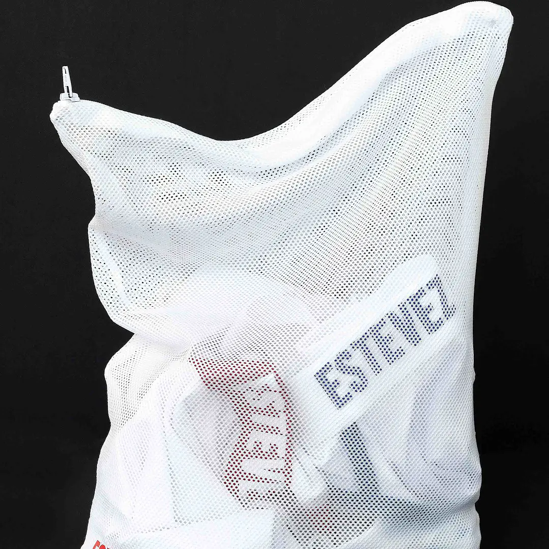 Bolsa para lavado de prendas íntimas 37x28 cm Negra 2