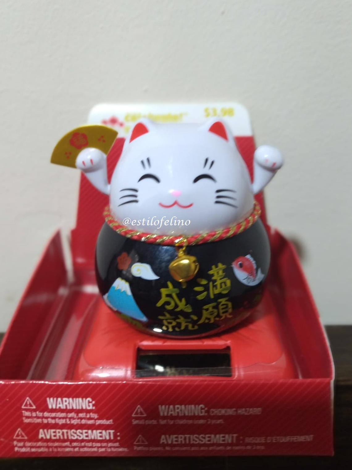 Gato de la suerte solar 6