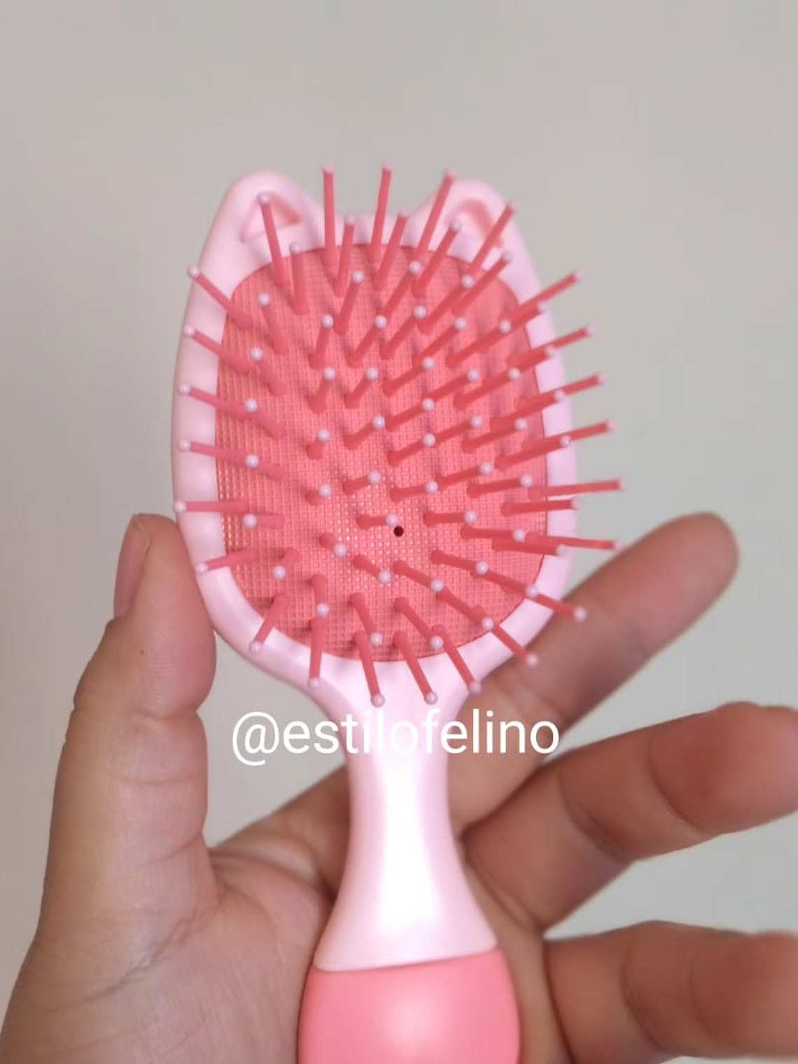 Cepillo pequeño con forma de gato 5