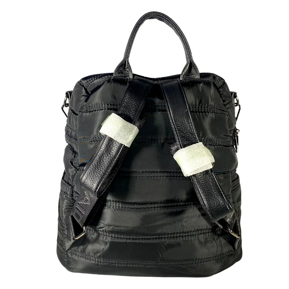 Mochila y Bolso Puff negra (capacidad Pc 15