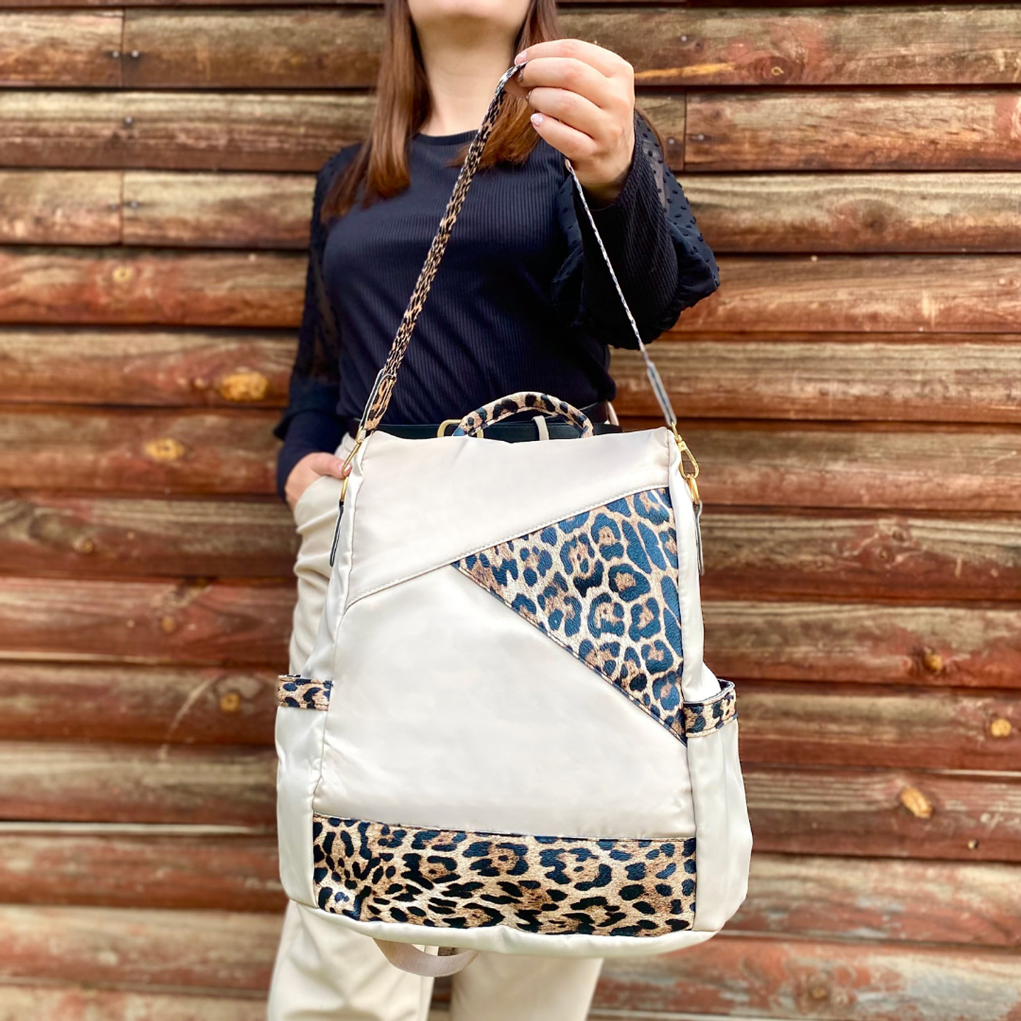 Mochila y Cartera Animal Print Beige antirrobo 6