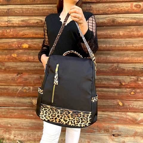 Mochila y Cartera Animal Print Negra Antirrobo 2