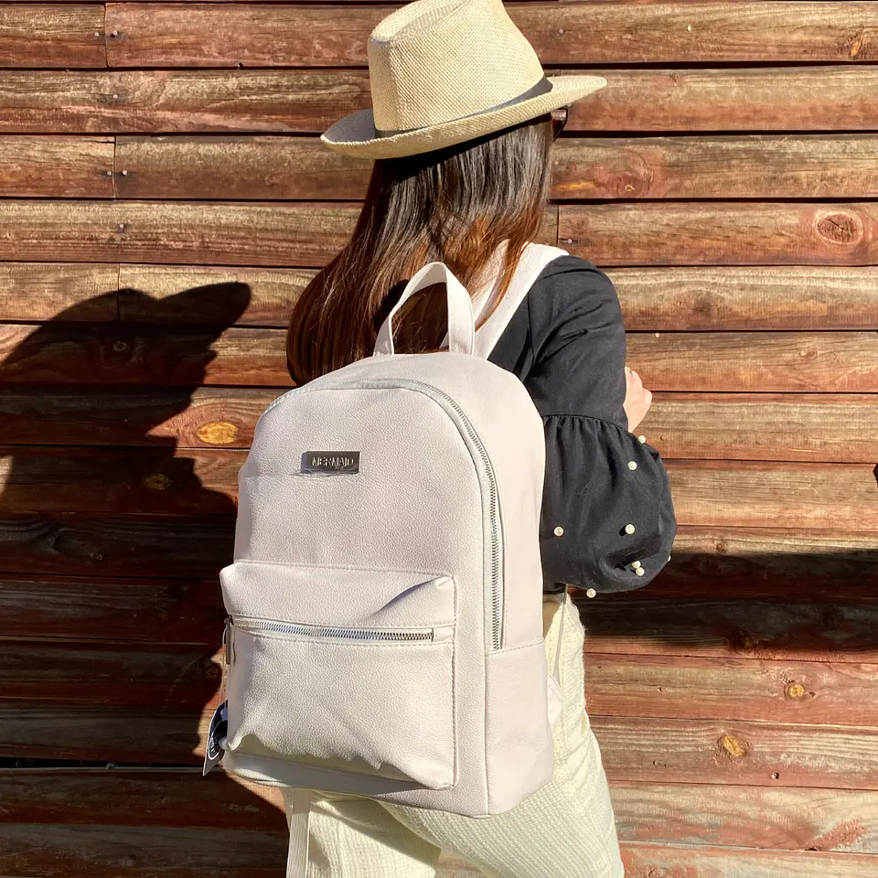 Mochila Impermeable Blanca (Capacidad Pc 15