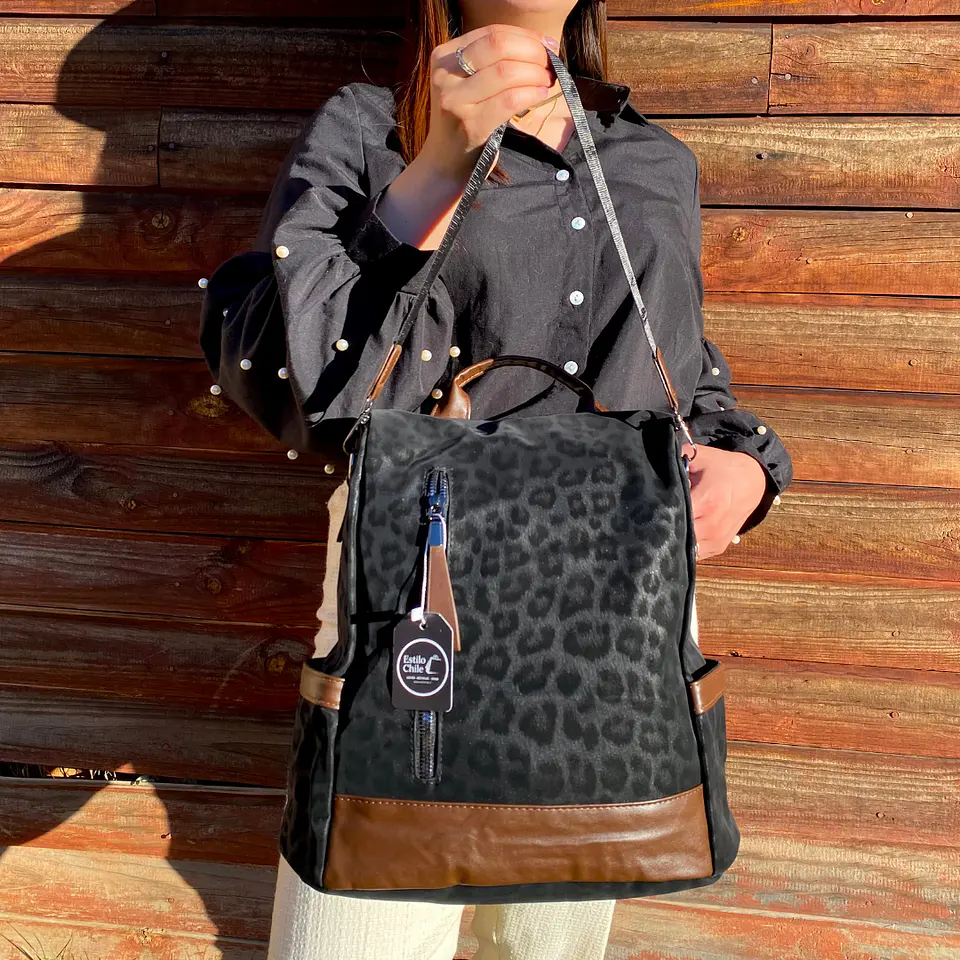 Mochila y Cartera Antirrobo Negra Mujer 3