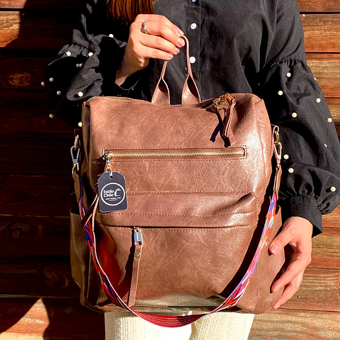 Mochila y Cartera Impermeable Café Oscuro (Capacidad Pc 14