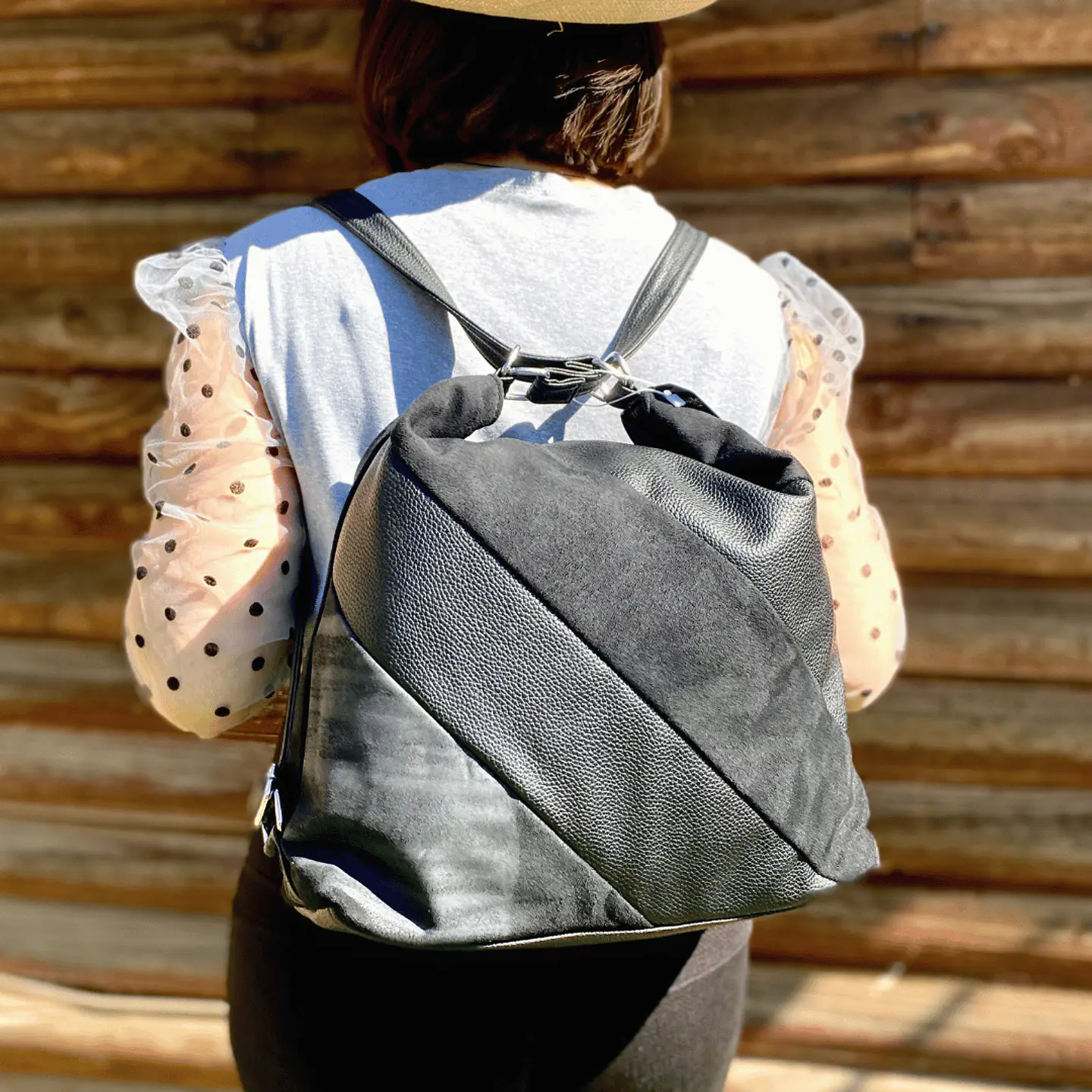 Cartera y Mochila Negra (Con capacidad para Pc 14