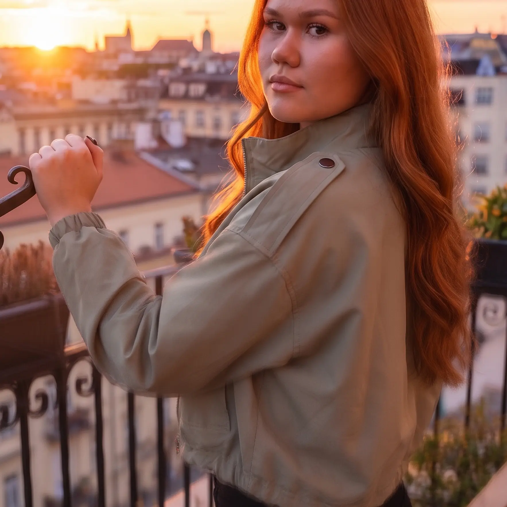 BOMBER CORTAVIENTO UTILITY LIVIANA 5