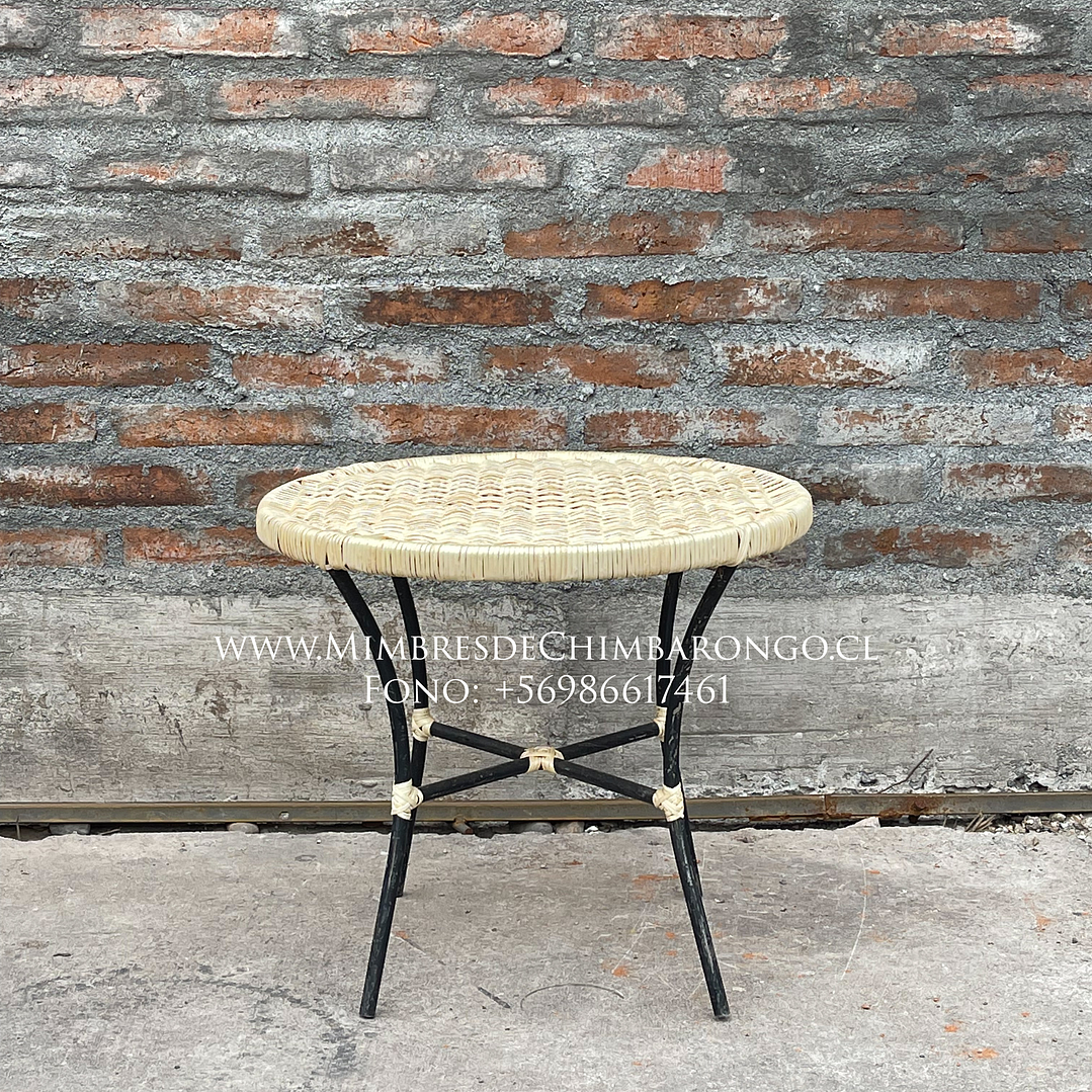 Mesa de mimbre redonda 2