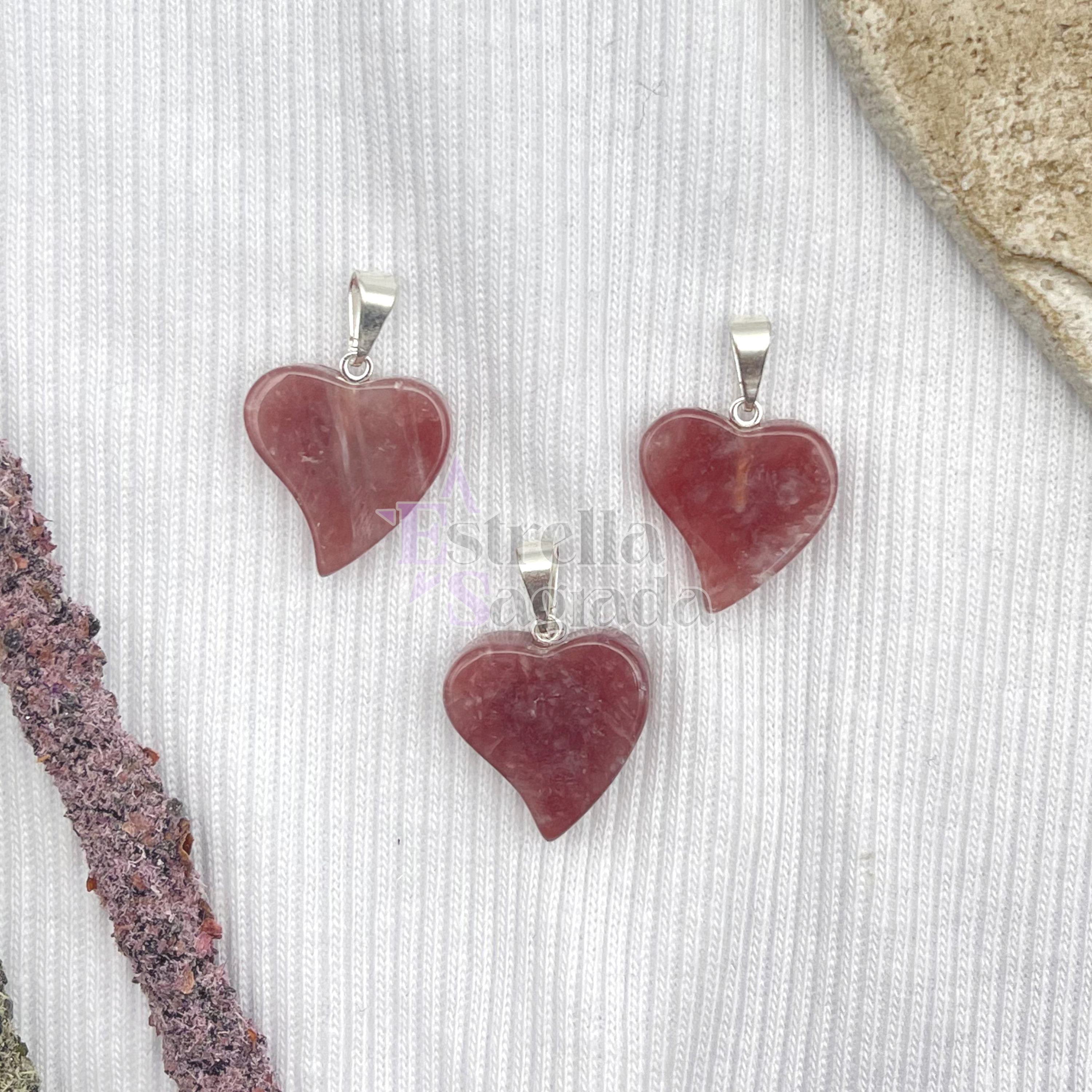 Dije Corazón Plano Cuarzo Rojo 1