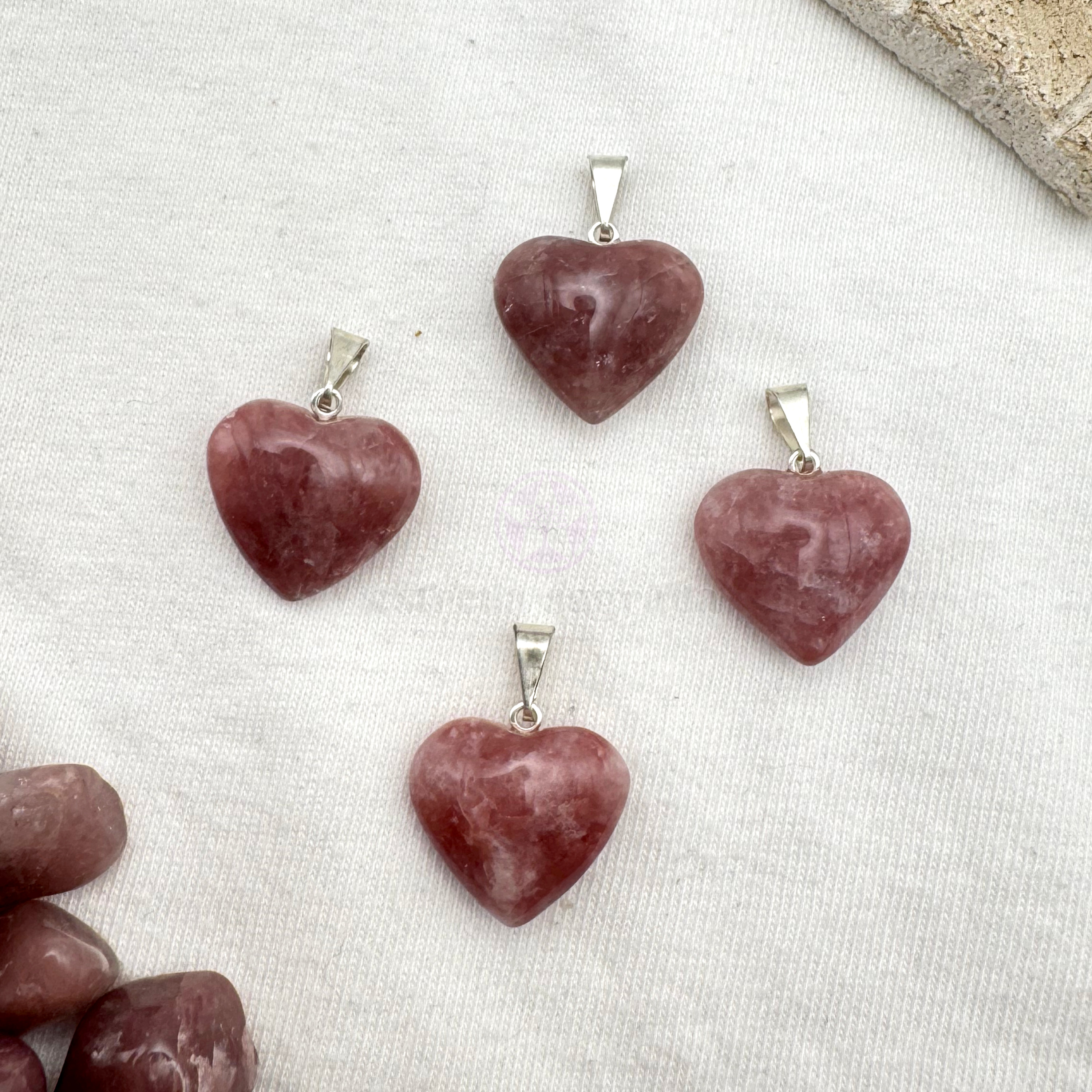 Dije Corazón Cuarzo Rojo Mini 1