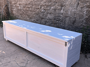 Sofá baúl enmarcado 