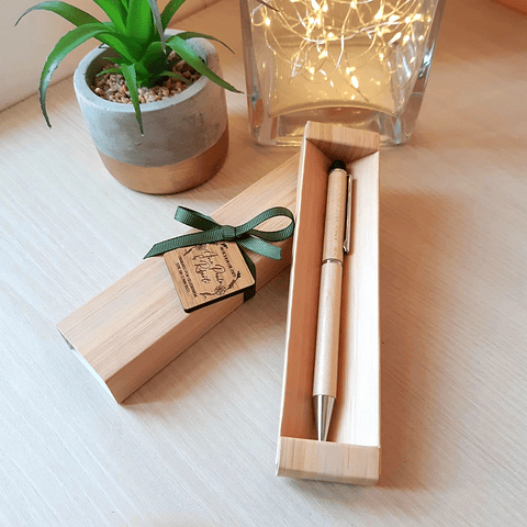 Caneta Madeira com caixa - Lembrança