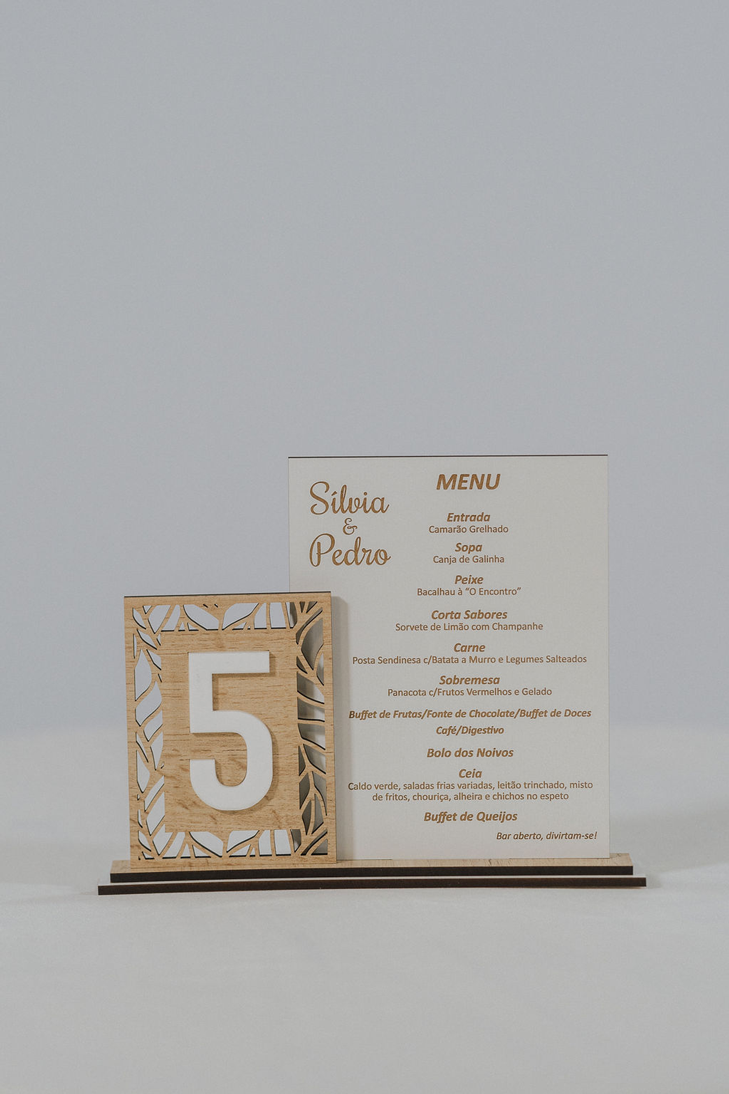 Marcador de Mesa c/menu Madeira 2