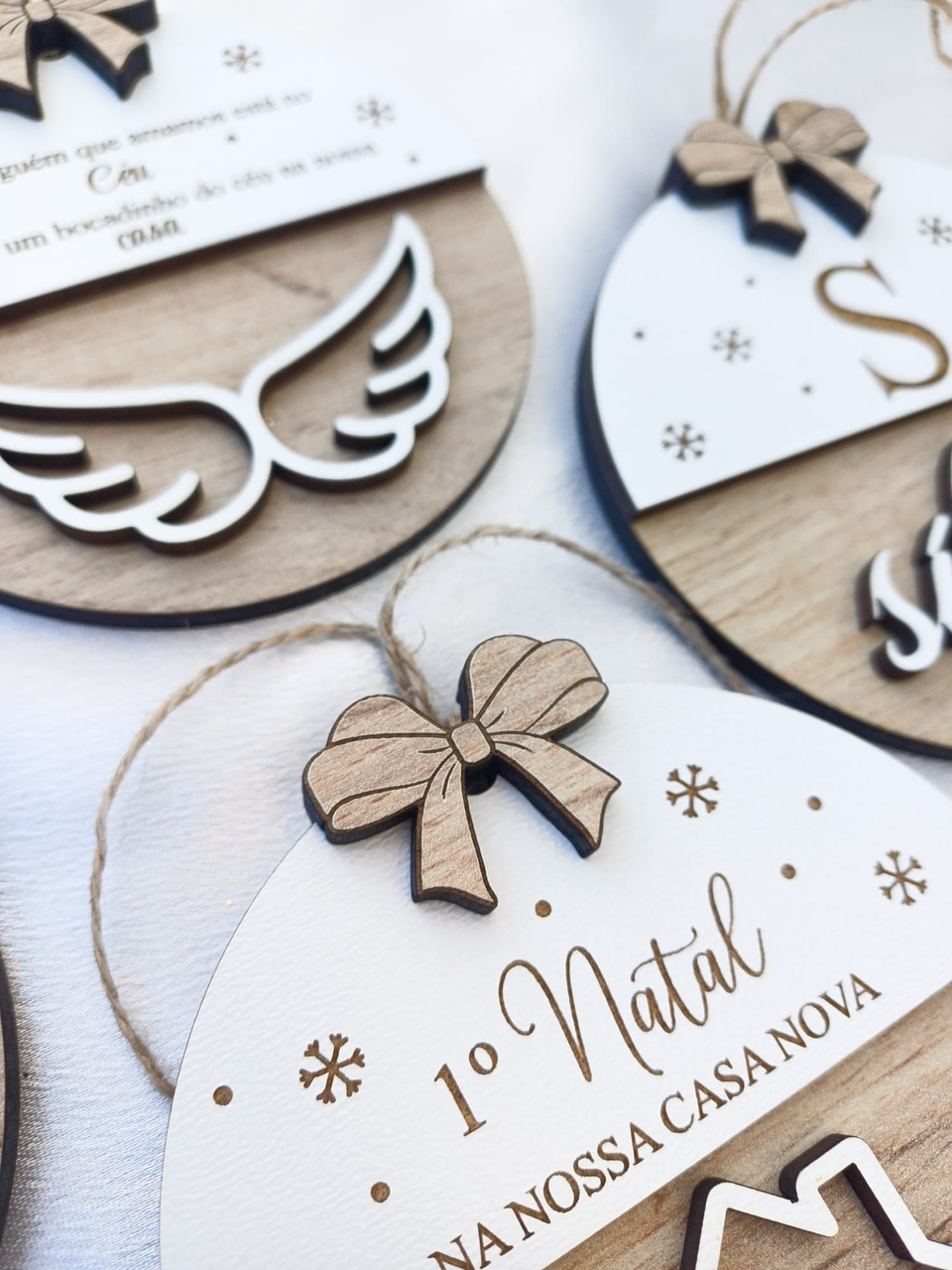 Bola de Natal Madeira Casa Nova 3