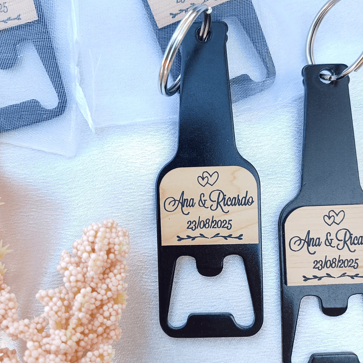 Porta-chaves abre-caricas - Lembrança 2