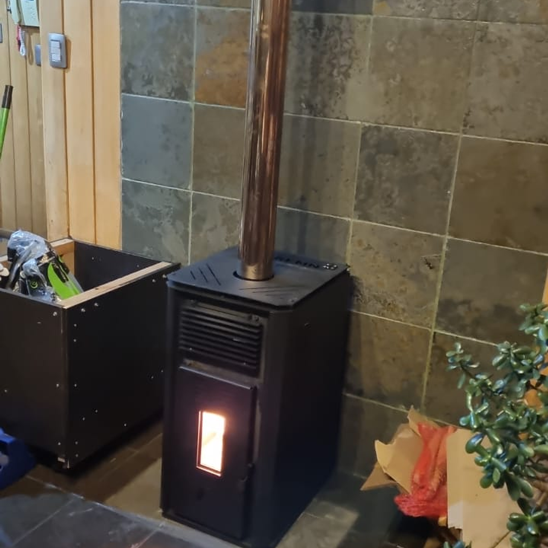 Estufa a Pellet Tremn‑Eco sin electricidad | Flameco Chile 3