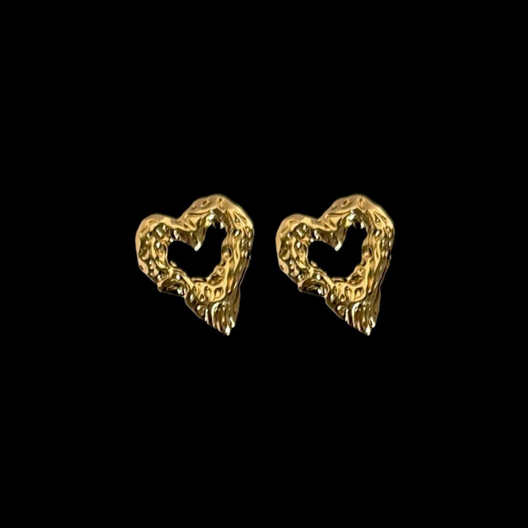 Love touch Earrings 1