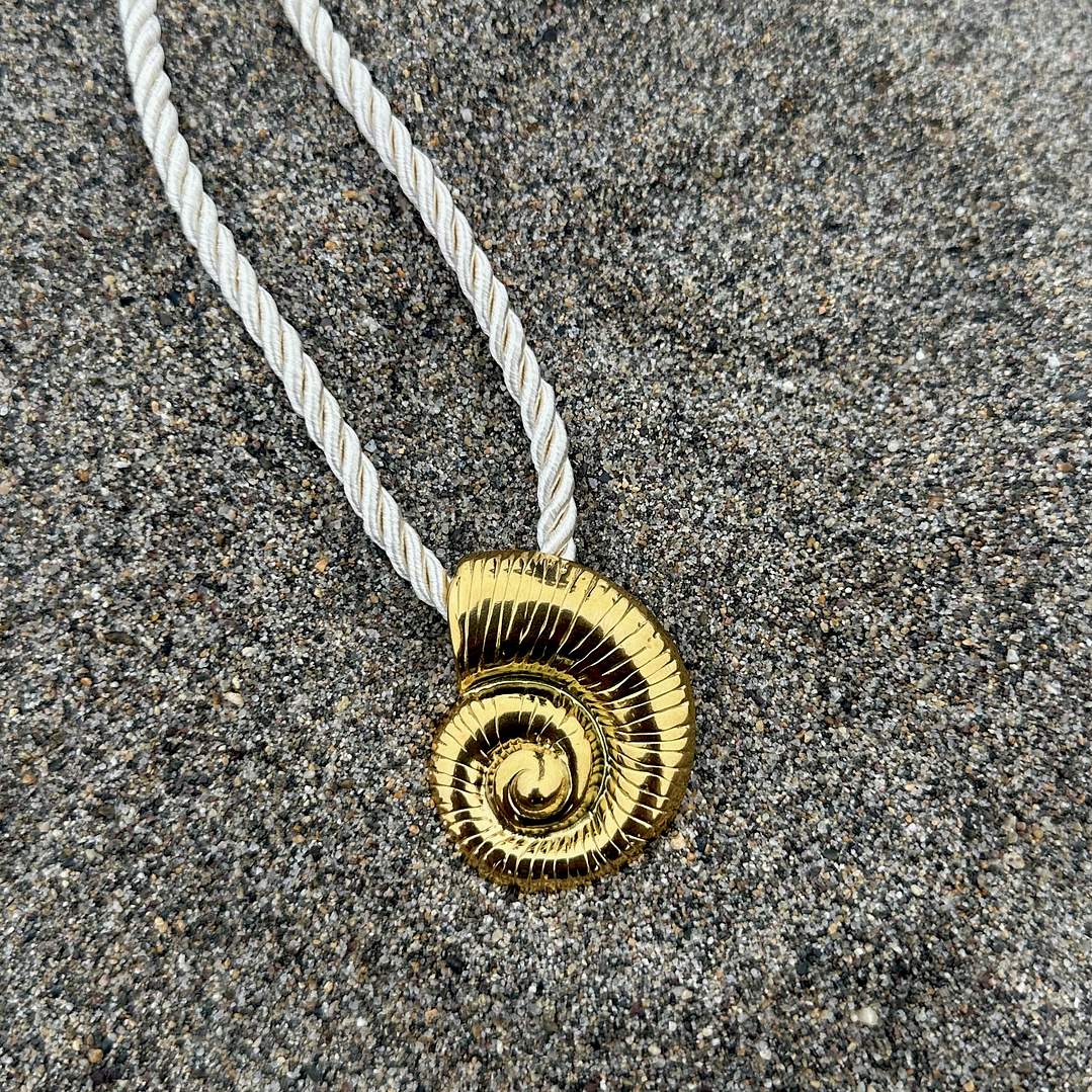 Bahía Azul Necklace 2