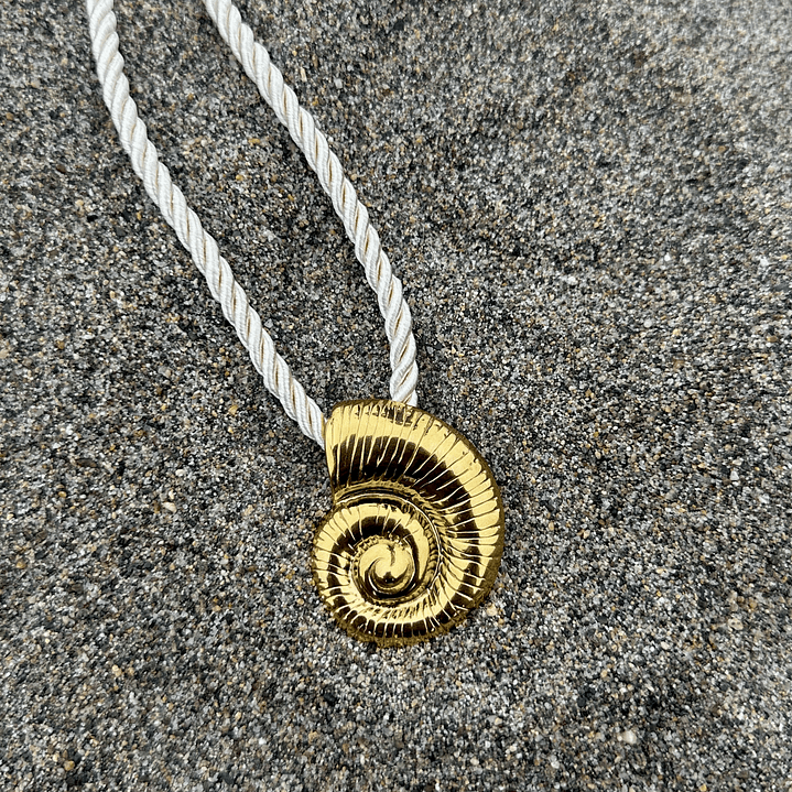 Bahía Azul Necklace 2