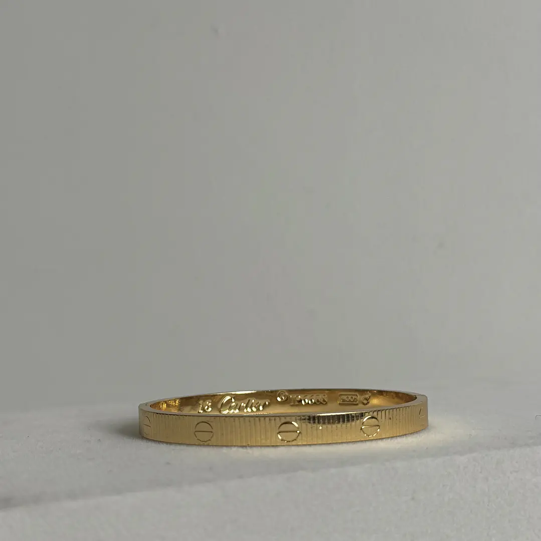 New In Love Cartier textura  2