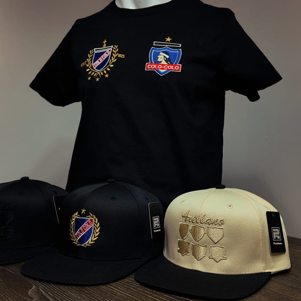 Oferta navideña 2 poleras + gorro 