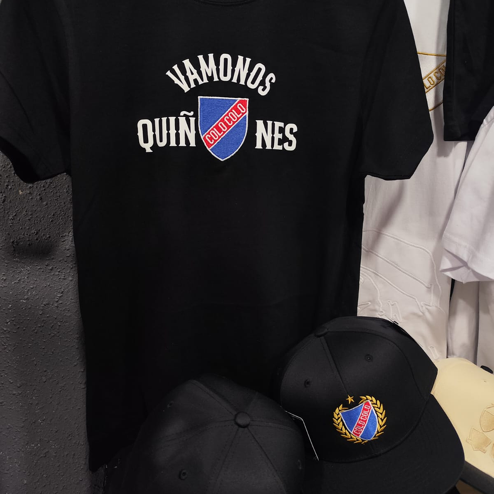 Oferta navideña 2 poleras + gorro 