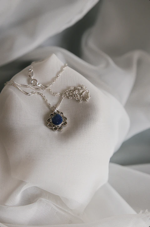 Collar Gota