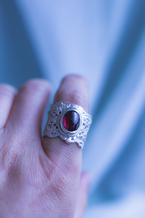 Anillo Moira