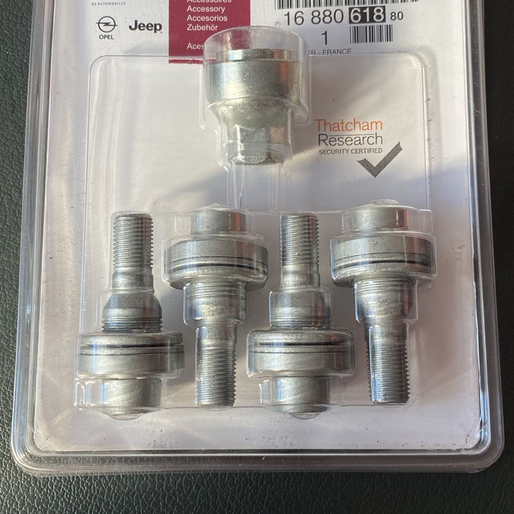 PERNO DE RUEDA  SEGURIDAD KIT (SEGUN CHASIS O VIN)