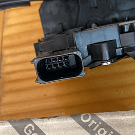 CHAPA PUERTA CHOFER  (SEGUN CHASIS O VIN)