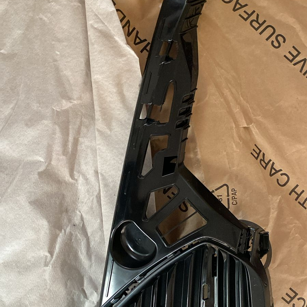 MÁSCARA OPEL GRANDLAND ( SOLO A PEDIDO,DEMORA DE 60 A 80 DÍAS )